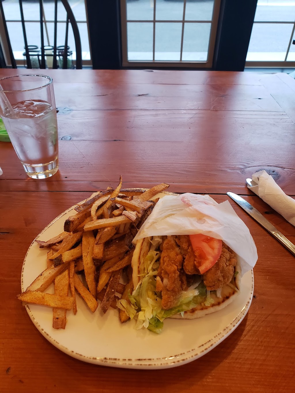 Neimans Bistro 428 | restaurant | 560 S Water St, Marine City, MI 48039, USA | 5868437050 OR +1 586-843-7050