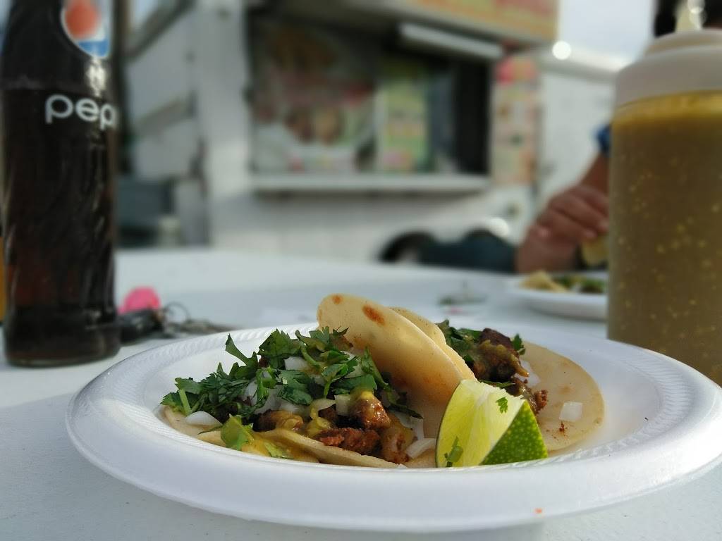 Nenas taqueria | restaurant | 3918 E Belknap St, Haltom City, TX 76111, USA | 8174285982 OR +1 817-428-5982