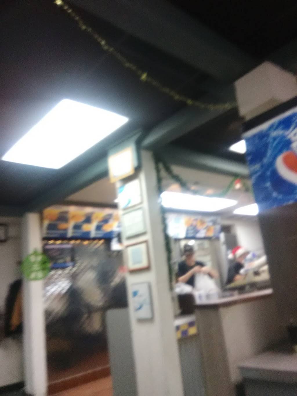 Long John Silvers | cafe | 601 S Commercial St, Harrisburg, IL 62946, USA | 6182527235 OR +1 618-252-7235