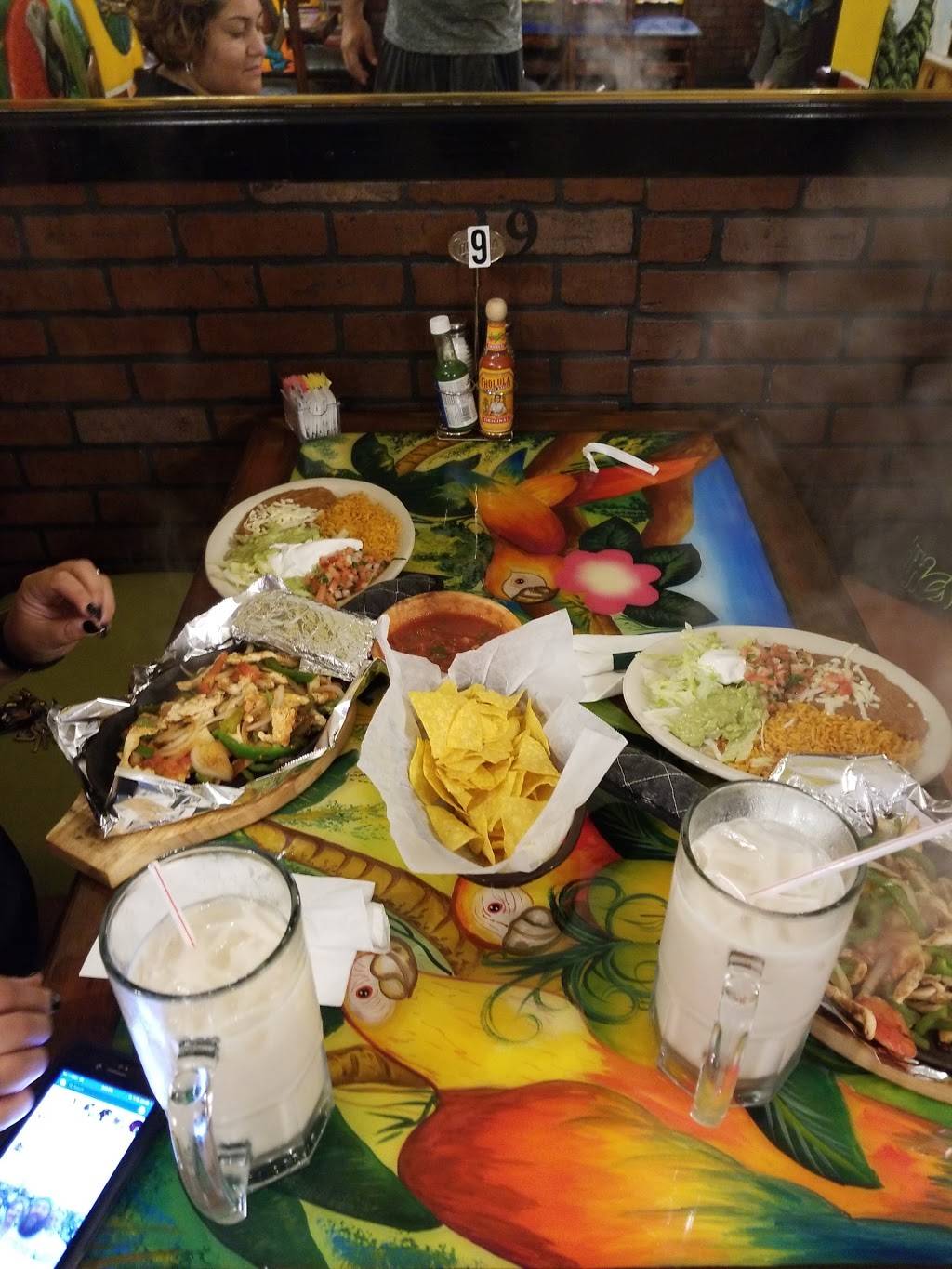 Los Patios | restaurant | 3383 Kentucky Ave, Indianapolis, IN 46221, USA | 3176729844 OR +1 317-672-9844