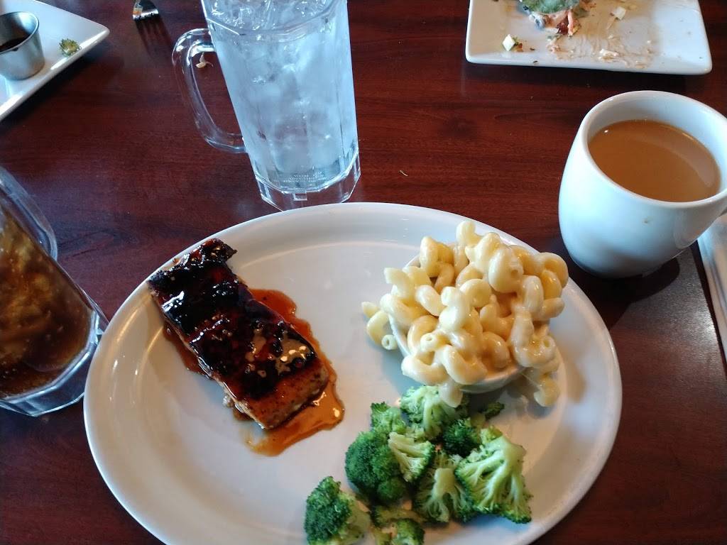 Ruby Tuesday | restaurant | 827 S James Campbell Blvd, Columbia, TN 38401, USA | 9313817089 OR +1 931-381-7089