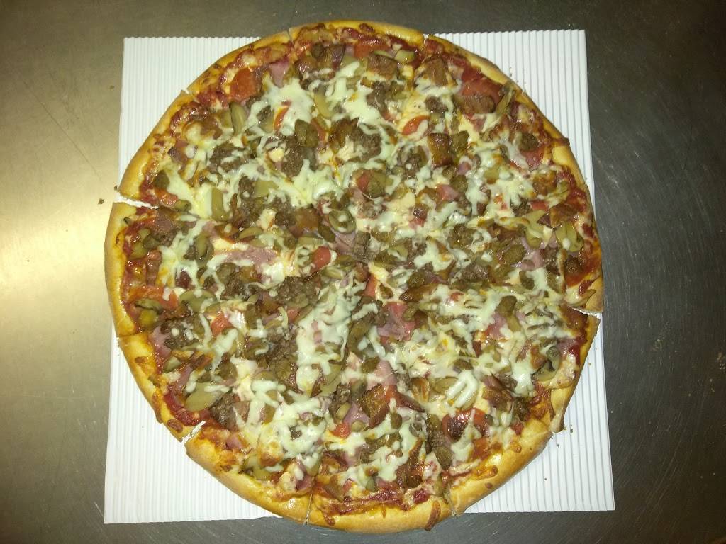 Backdoor Deli | restaurant | 121 W Cedar Ave, Gladwin, MI 48624, USA | 9894266630 OR +1 989-426-6630