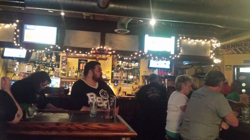 Tanners Tavern | restaurant | 2045 Listravia Ave, Morgantown, WV 26505, USA | 3042929193 OR +1 304-292-9193