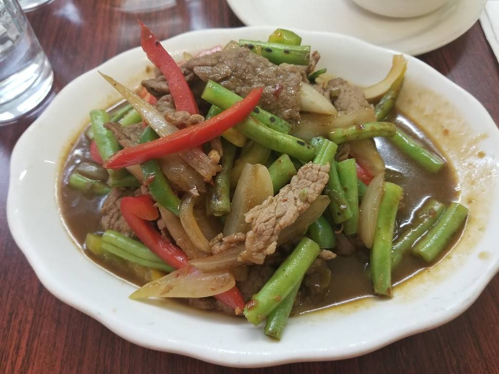 Ruuthais Kitchen | restaurant | 648 Beechwood Ave, Bridgeport, CT 06605, USA | 4752824600 OR +1 475-282-4600