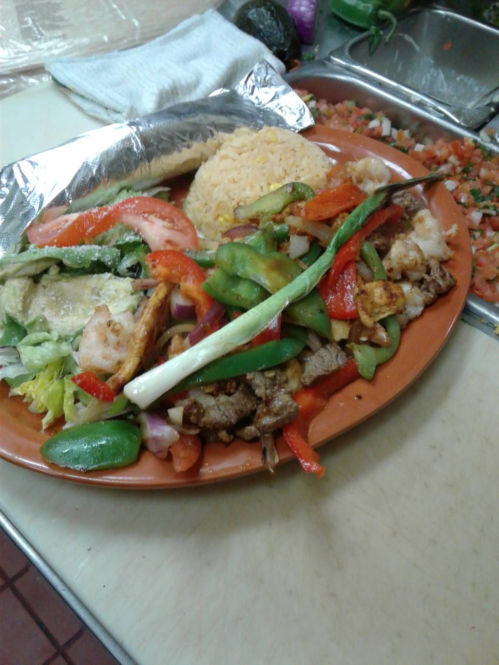 Mañanas Mexican Food | restaurant | 1730 Alpine Blvd # 112, Alpine, CA 91901, USA | 6196590596 OR +1 619-659-0596