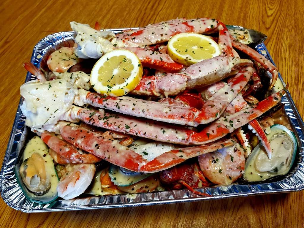 ugly crab 2 | restaurant | 5939 E 82nd St, Indianapolis, IN 46250, USA | 3179438168 OR +1 317-943-8168