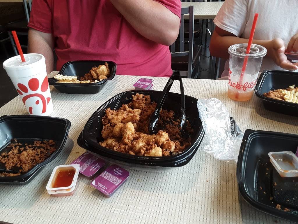 Chick-fil-A | restaurant | 45 Barber Blvd, Waynesville, NC 28786, USA | 8284527838 OR +1 828-452-7838