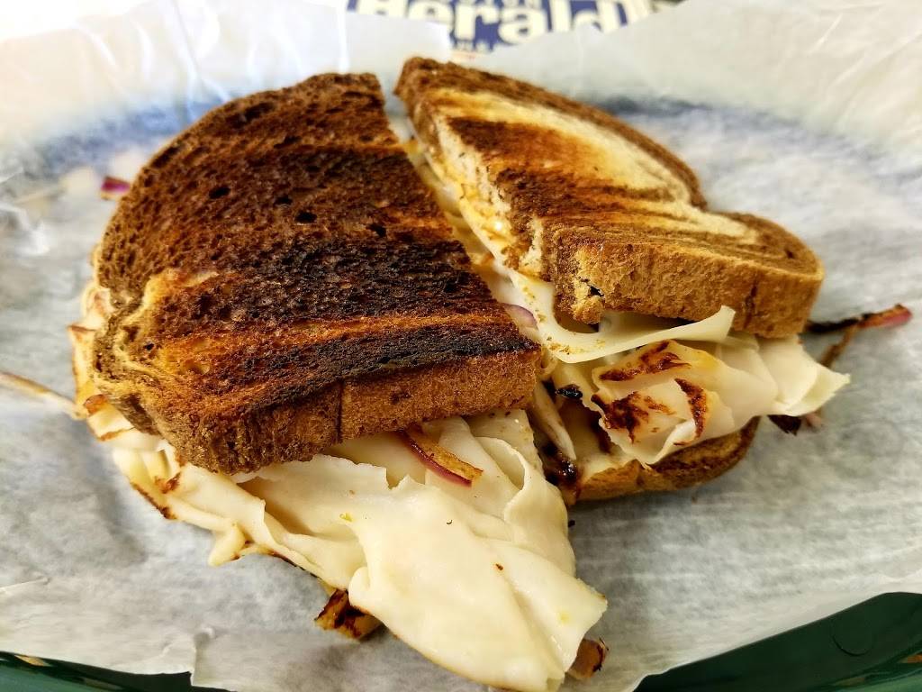 Brown Bag Deli | meal takeaway | 125 Weymouth St, Rockland, MA 02370, USA | 7818713354 OR +1 781-871-3354