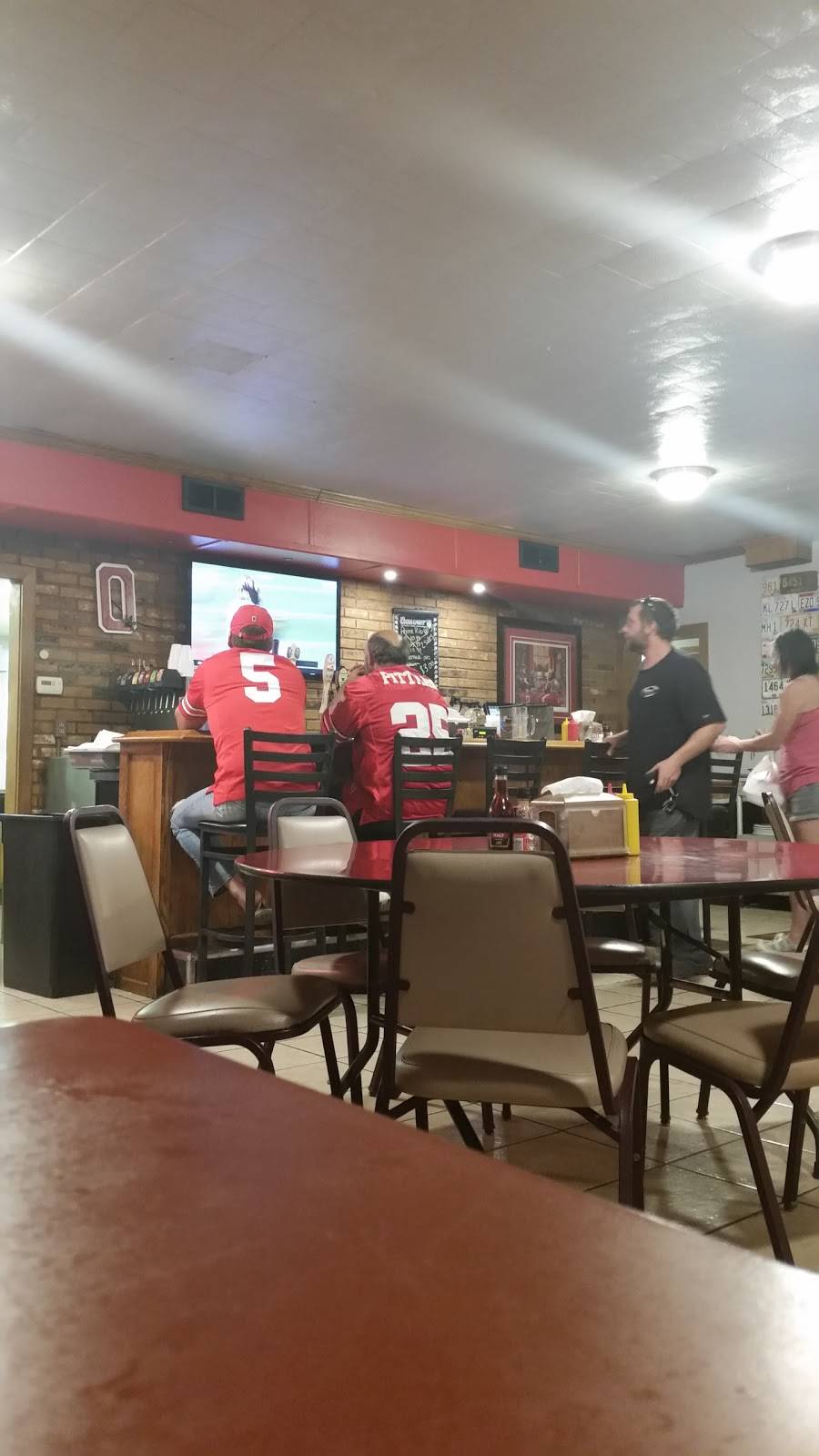 Woodys Diner | restaurant | 9 N Wood St, Wapakoneta, OH 45895, USA | 4197389111 OR +1 419-738-9111