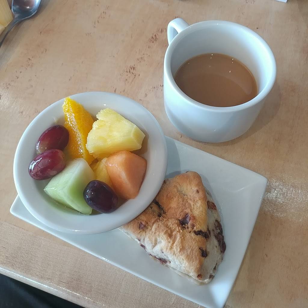 The Jolly Taxpayer Bar & Grill | restaurant | 3050 Woodroffe Ave unit 7-8, Nepean, ON K2J 4K6, Canada | 6138251122 OR +1 613-825-1122