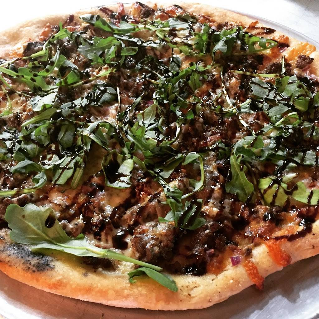 Pieces of Eight | restaurant | 4615 Hollins Ferry Rd, Halethorpe, MD 21227, USA | 4103700810 OR +1 410-370-0810