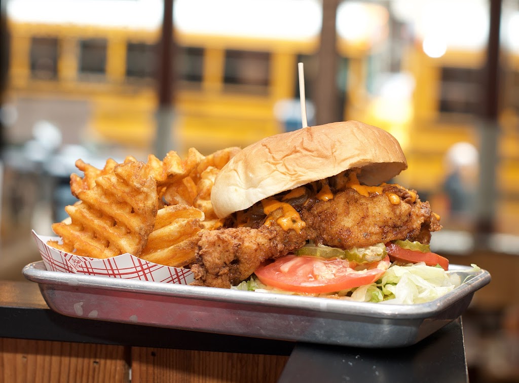 BRADS BURGERS & BBQ | restaurant | 522 A Columbus Ave, New York, NY 10024, USA | 2127873473 OR +1 212-787-3473