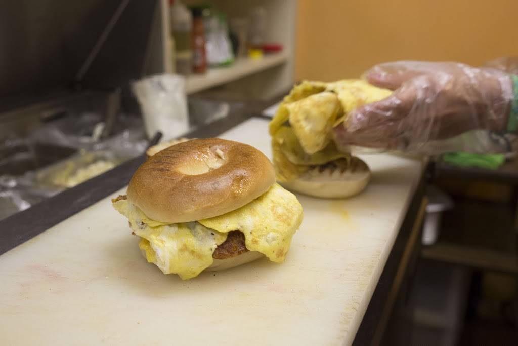 Dolce Vita Cafe | cafe | 1698 Commonwealth Avenue, Boston, MA 02135, USA | 6172322380 OR +1 617-232-2380