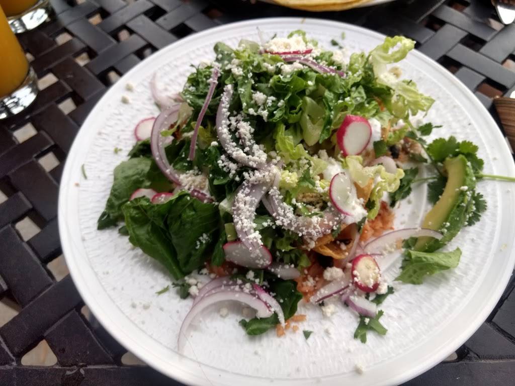 El Pueblito | restaurant | 155 Manitoba St, Bracebridge, ON P1L 2B7, Canada | 7056451935 OR +1 705-645-1935