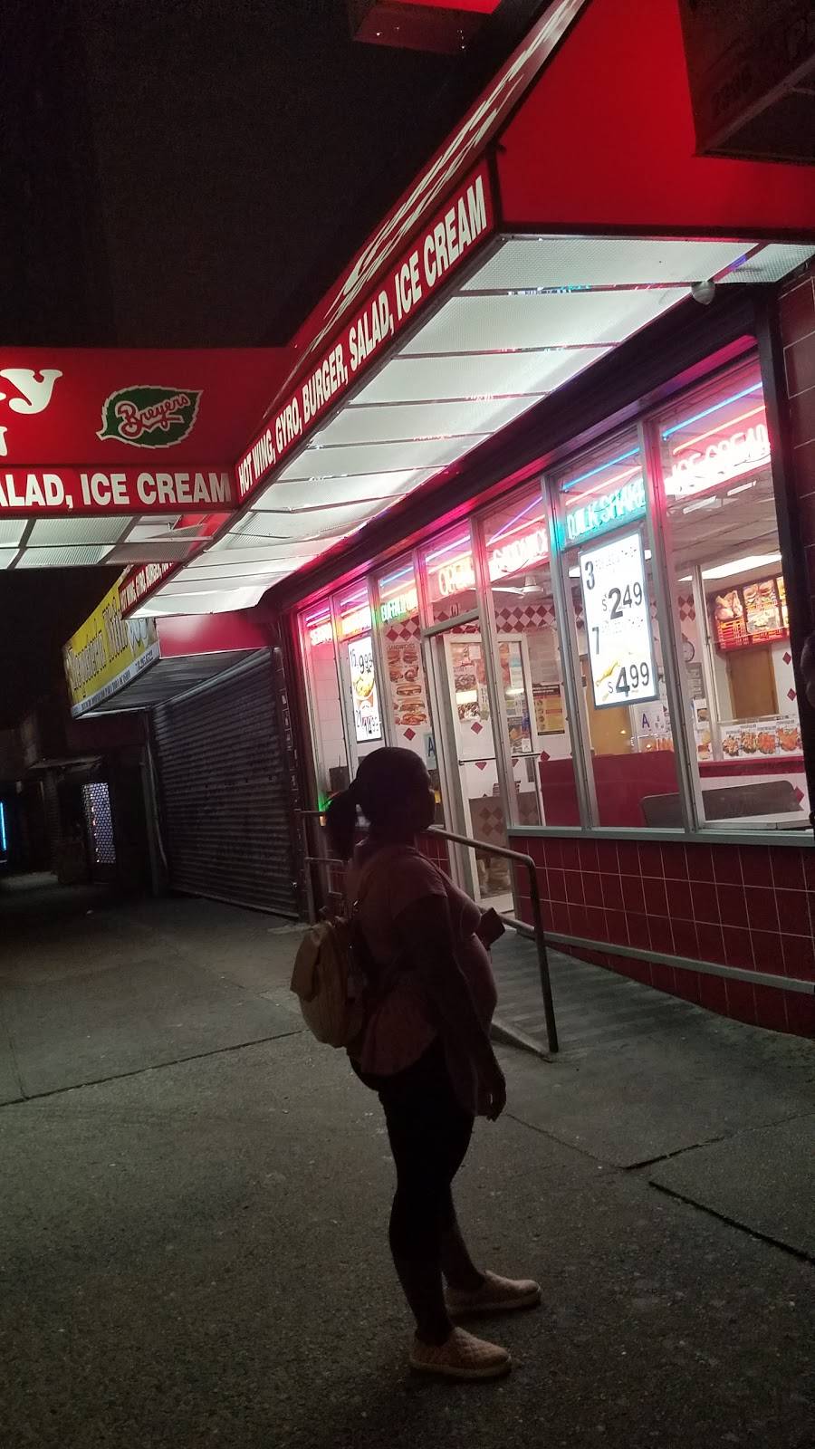 Kennedy Fried Chicken | restaurant | 2310 Grand Concourse, The Bronx, NY 10457, USA | 7183294139 OR +1 718-329-4139