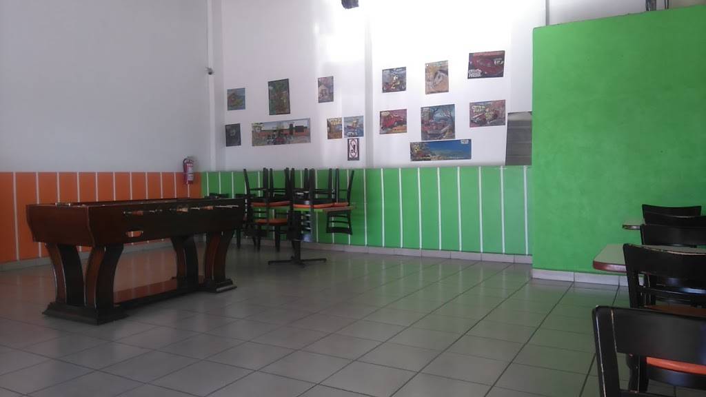 ottis pizza | restaurant | Av Kiliwas 425, Mar de Cortez, 22810 Ensenada, B.C., Mexico | 016461561920 OR +52 646 156 1920