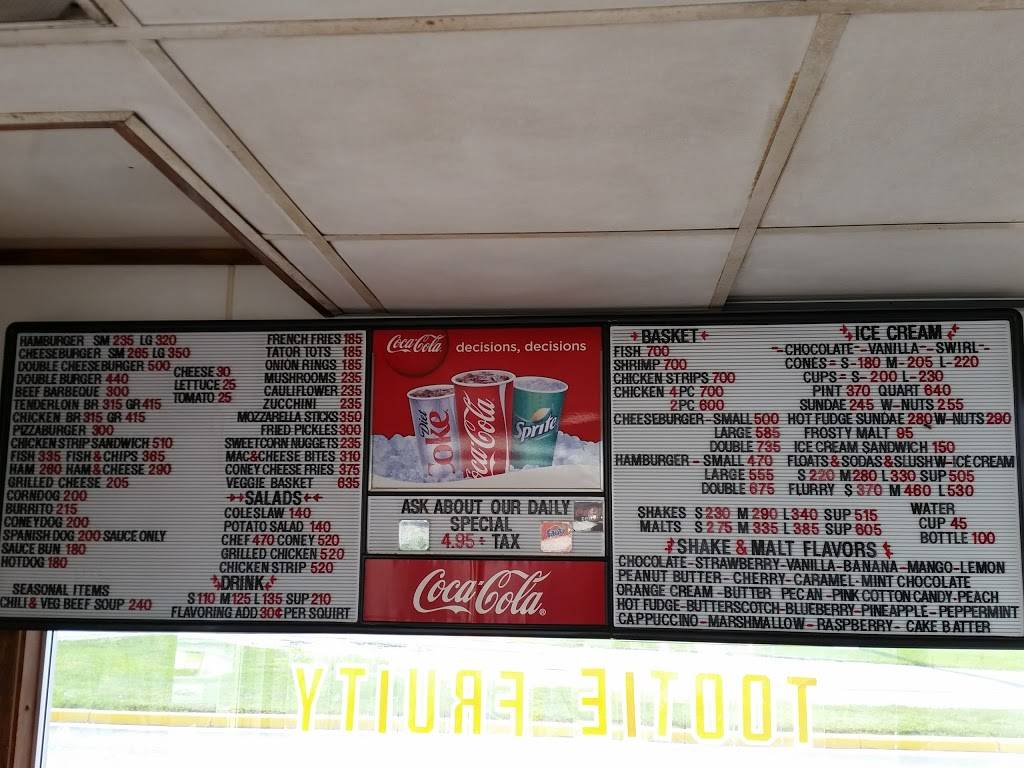 Brown House | restaurant | 100 E Ensley Ave, Auburn, IN 46706, USA | 2609252466 OR +1 260-925-2466