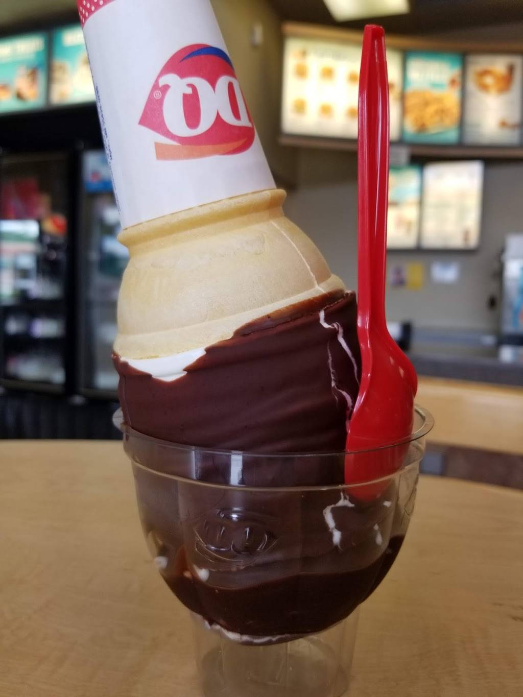 Dairy Queen | restaurant | 1048 Grand Ave, Galesburg, IL 61401, USA | 3093421970 OR +1 309-342-1970