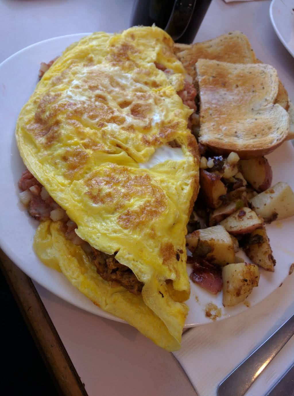 Brodys Diner | restaurant | 4023, 308 Hartford Turnpike, Shrewsbury, MA 01545, USA | 5087544400 OR +1 508-754-4400