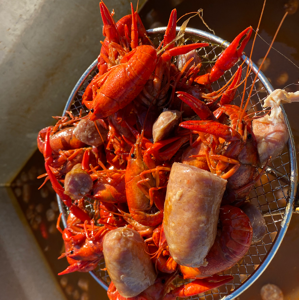 Kidd’s Crawfish Columbus | restaurant | 2407 A, US-45, Columbus, MS 39705, USA | 6624254177 OR +1 662-425-4177