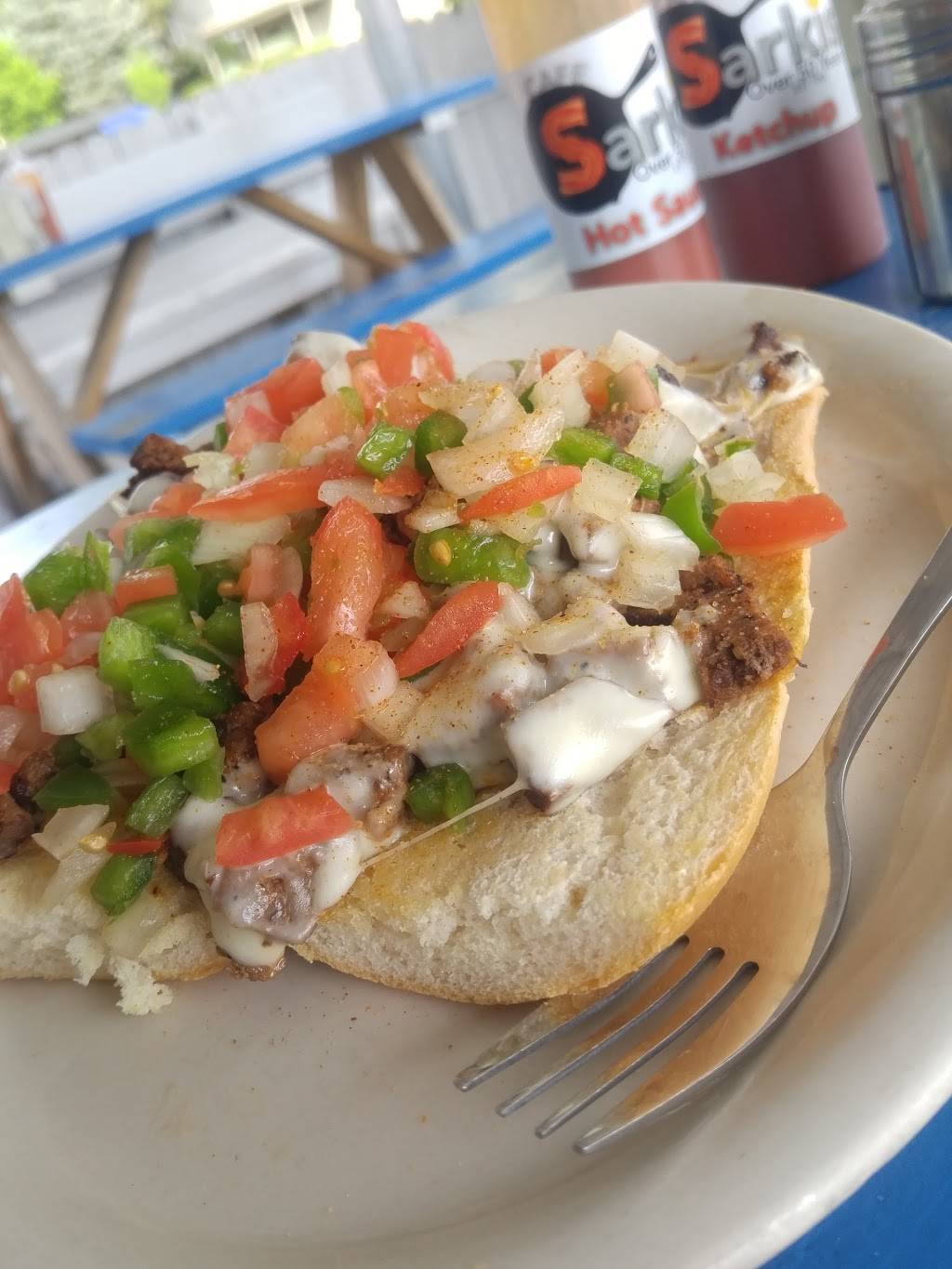 Sarkis Cafe | cafe | 2632 Gross Point Rd, Evanston, IL 60201, USA | 8473289703 OR +1 847-328-9703