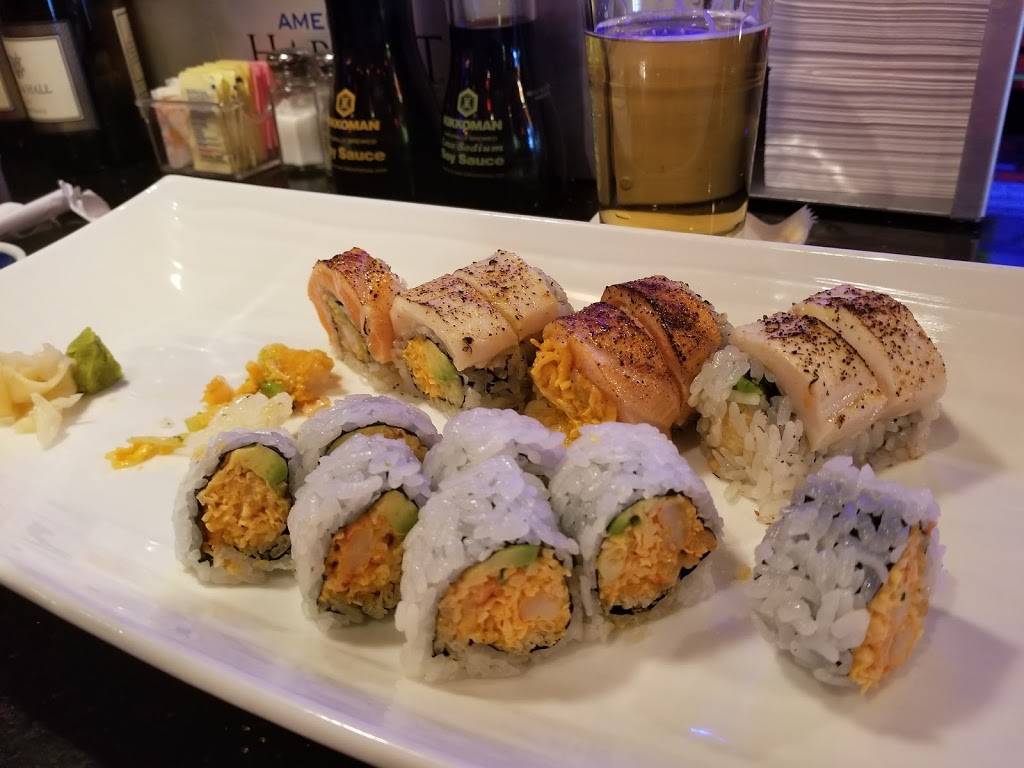 Friday Tuna | restaurant | 750 N Germantown Pkwy, Cordova, TN 38018, USA | 9017518888 OR +1 901-751-8888