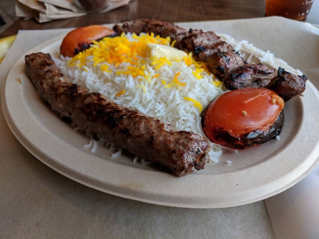 Moby Dick | restaurant | 12154 Fairfax Towne Center, Fairfax, VA 22033, USA | 7033526226 OR +1 703-352-6226