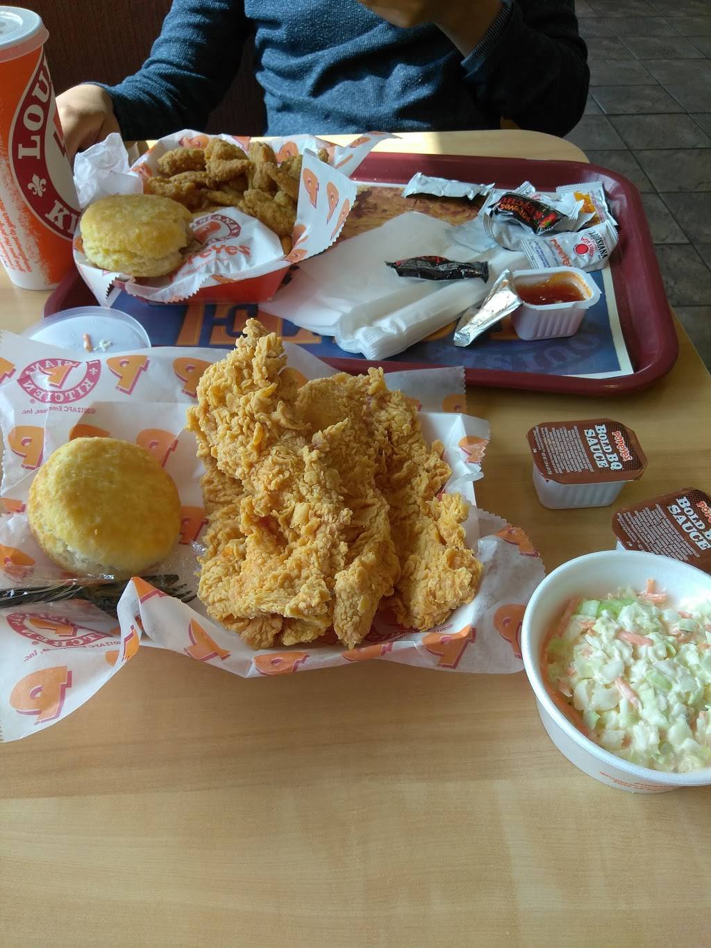 Popeyes Louisiana Kitchen | restaurant | 5401 Atlantic Ave, Long Beach, CA 90805, USA | 5624231303 OR +1 562-423-1303