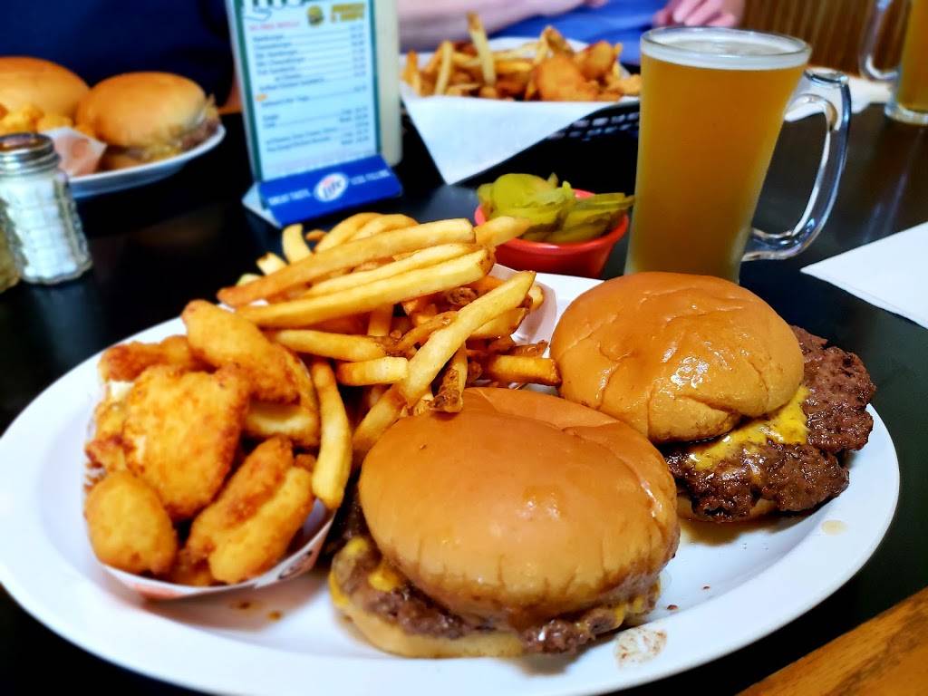 Joe Rouers Bar | restaurant | E1098 Co Rd X, Luxemburg, WI 54217, USA | 9208662585 OR +1 920-866-2585