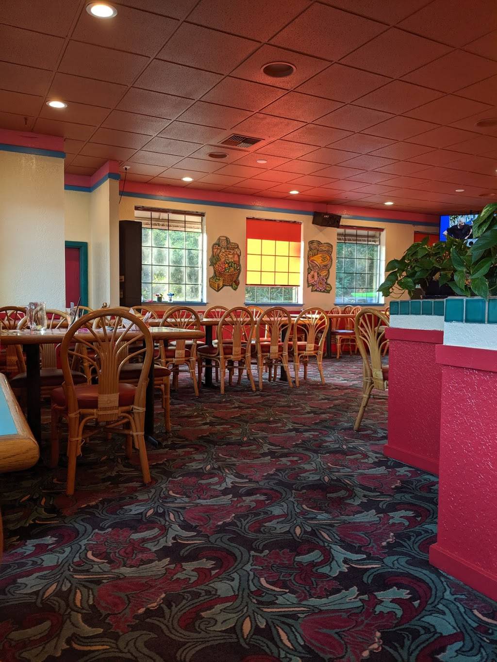Mazatlan Restaurant | restaurant | 10518 S Tacoma Way, Lakewood, WA 98499, USA | 2535888817 OR +1 253-588-8817
