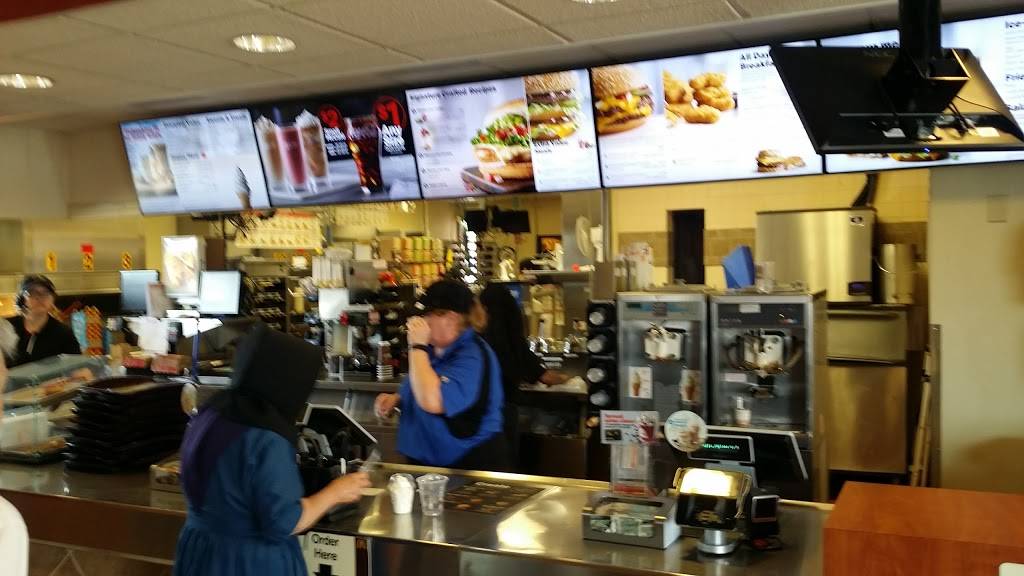 McDonalds | cafe | 140 S 8th St, Medford, WI 54451, USA | 7157482777 OR +1 715-748-2777
