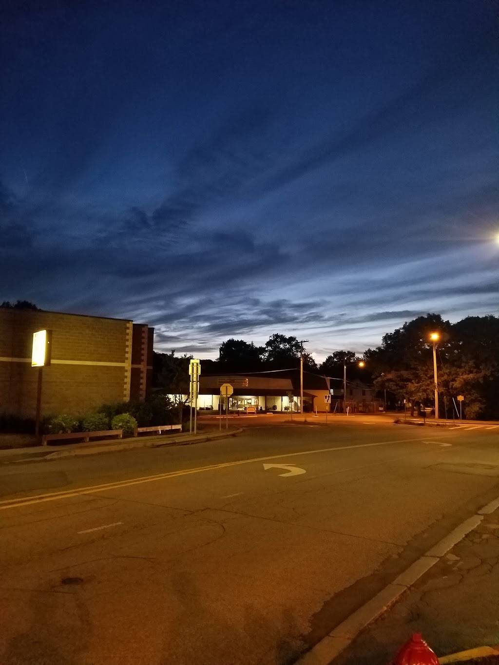 Subway | restaurant | 34 Utica St, Hamilton, NY 13346, USA | 3158248500 OR +1 315-824-8500