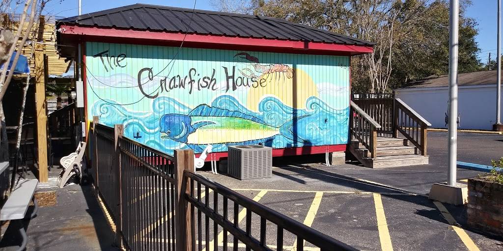 The Crawfish House | restaurant | 1801 Government St #3942, Ocean Springs, MS 39564, USA | 2282151689 OR +1 228-215-1689