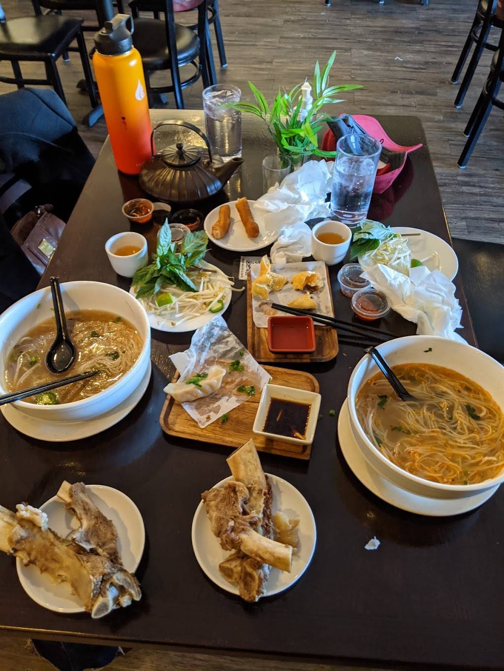 All Pho You | restaurant | 4120 University Ave, Des Moines, IA 50311, USA | 5152794711 OR +1 515-279-4711