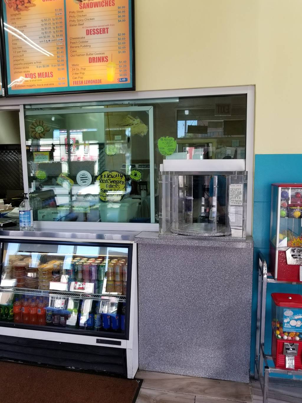 Super Sharks | restaurant | 8306 S South Chicago Ave, Chicago, IL 60617, USA | 7737349000 OR +1 773-734-9000