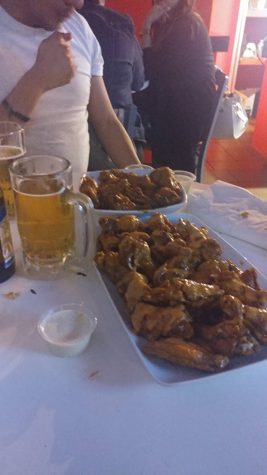 Vancouver Wings Playas de Tijuana | restaurant | Corales 359, Playas, Playas Coronado, Tijuana, B.C., Mexico | 016643167814 OR +52 664 316 7814