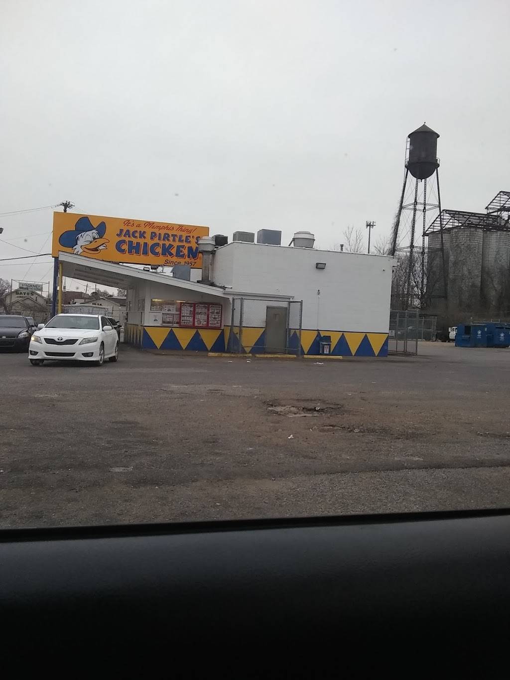 Jack Pirtles Chicken | restaurant | 1217 S Bellevue Blvd, Memphis, TN 38106, USA | 9019465824 OR +1 901-946-5824