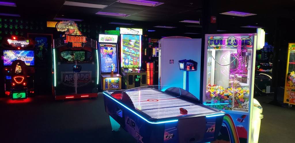 Monster Mini Golf - Indoor Golf, Arcade, Virtual Reality, Bowlin | meal takeaway | 9116 Gaither Rd, Gaithersburg, MD 20877, USA | 3013306464 OR +1 301-330-6464