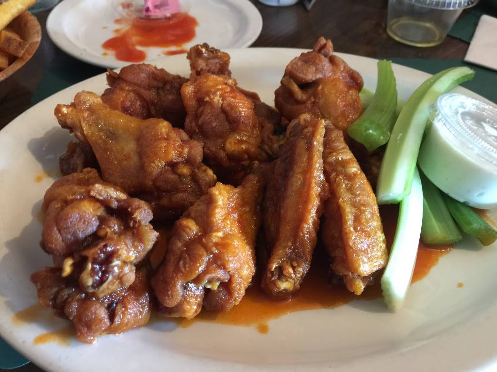 Franks Grille | restaurant | 5820 Broadway, Lancaster, NY 14086, USA | 7166813440 OR +1 716-681-3440