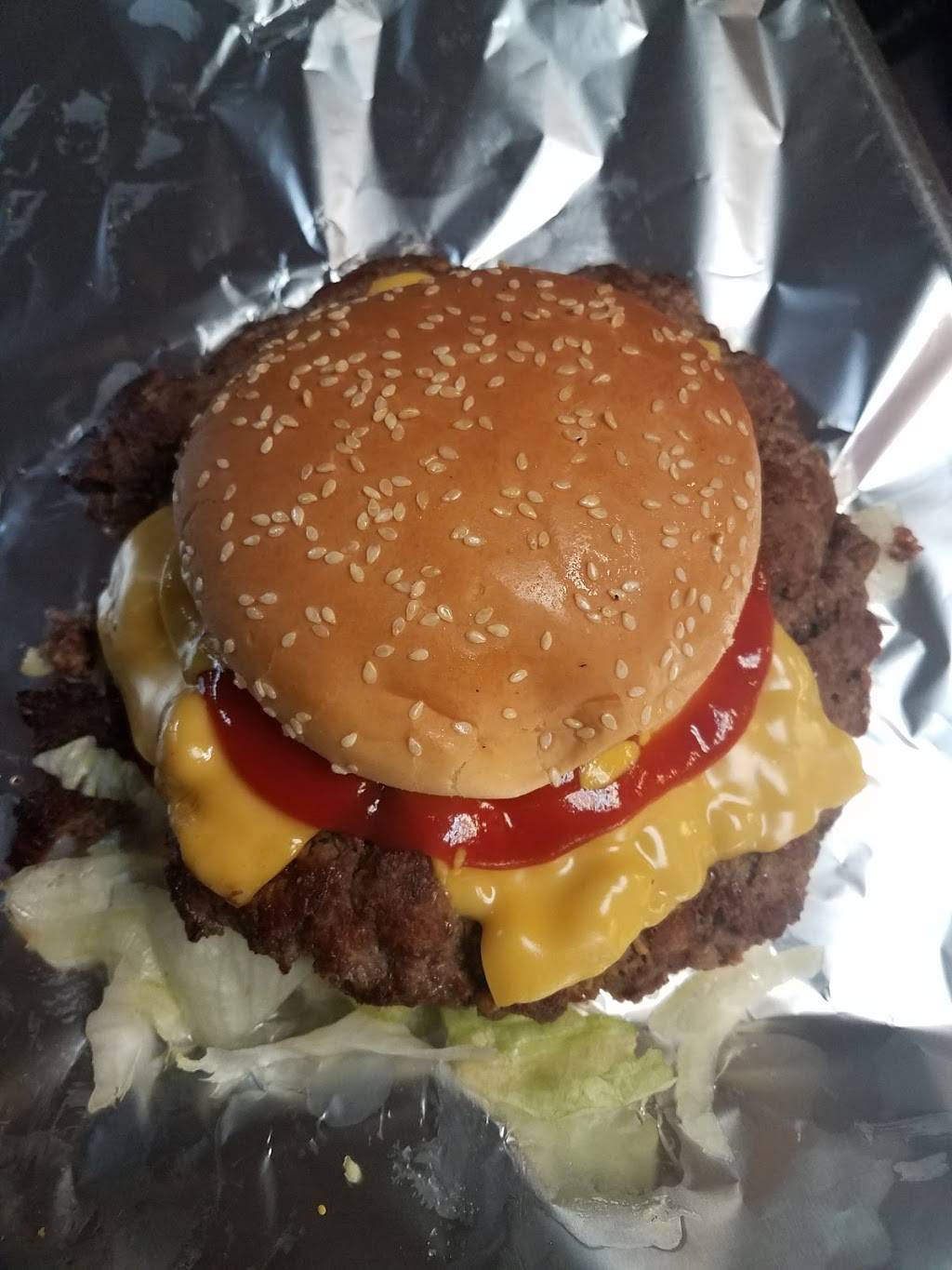 New World Restaurant | restaurant | 7927 Kinsman Rd, Cleveland, OH 44104, USA | 2169385261 OR +1 216-938-5261