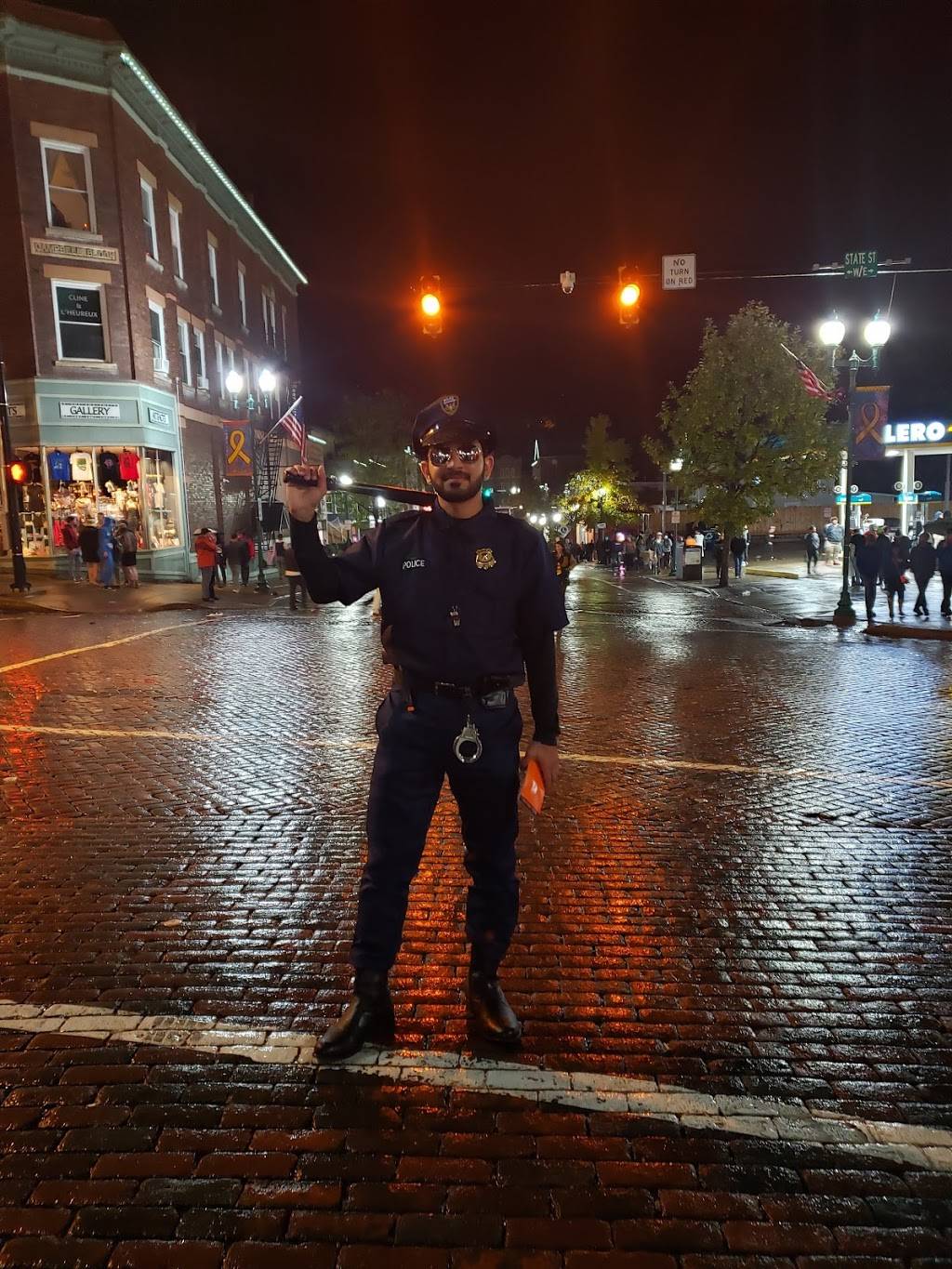 Stephens On Court | restaurant | 66 N Court St, Athens, OH 45701, USA | 7405947132 OR +1 740-594-7132