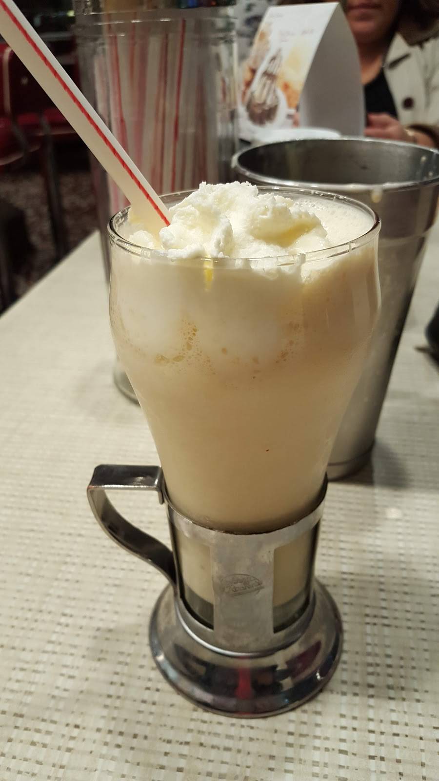 Johnny Rockets | restaurant | 134 Washington St, Hoboken, NJ 07030, USA | 2016592620 OR +1 201-659-2620