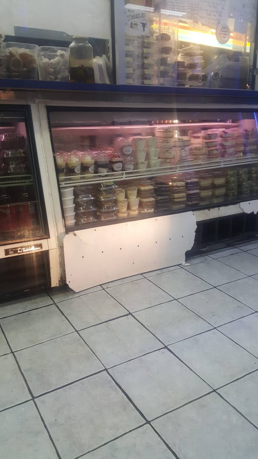 Whale Fish & Chicken | restaurant | 4955 W Madison St, Chicago, IL 60644, USA | 7739210889 OR +1 773-921-0889