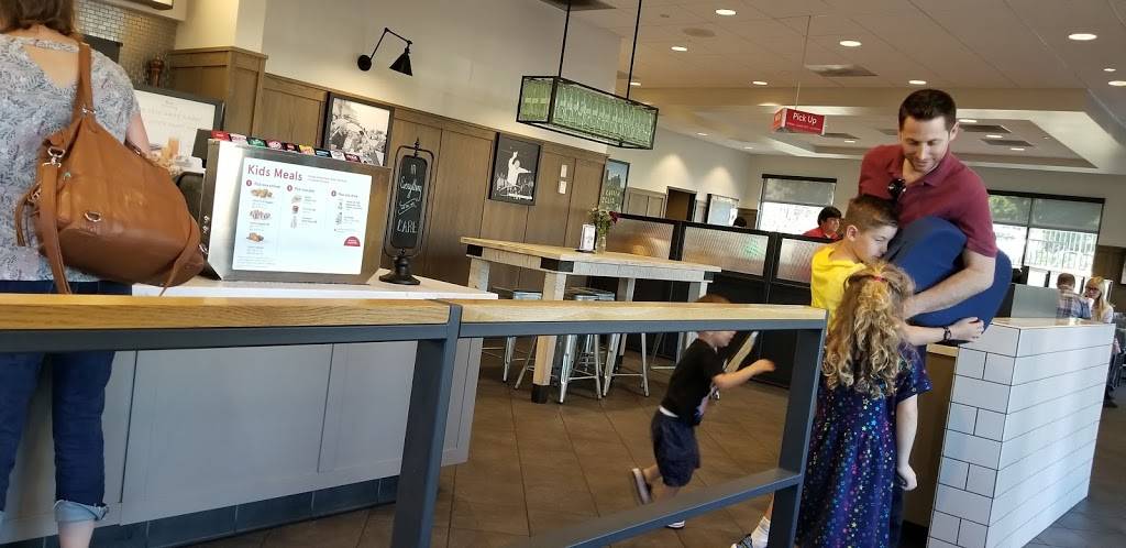 Chick-fil-A | restaurant | 15600 Whittier Blvd, Whittier, CA 90603, USA | 5629021550 OR +1 562-902-1550