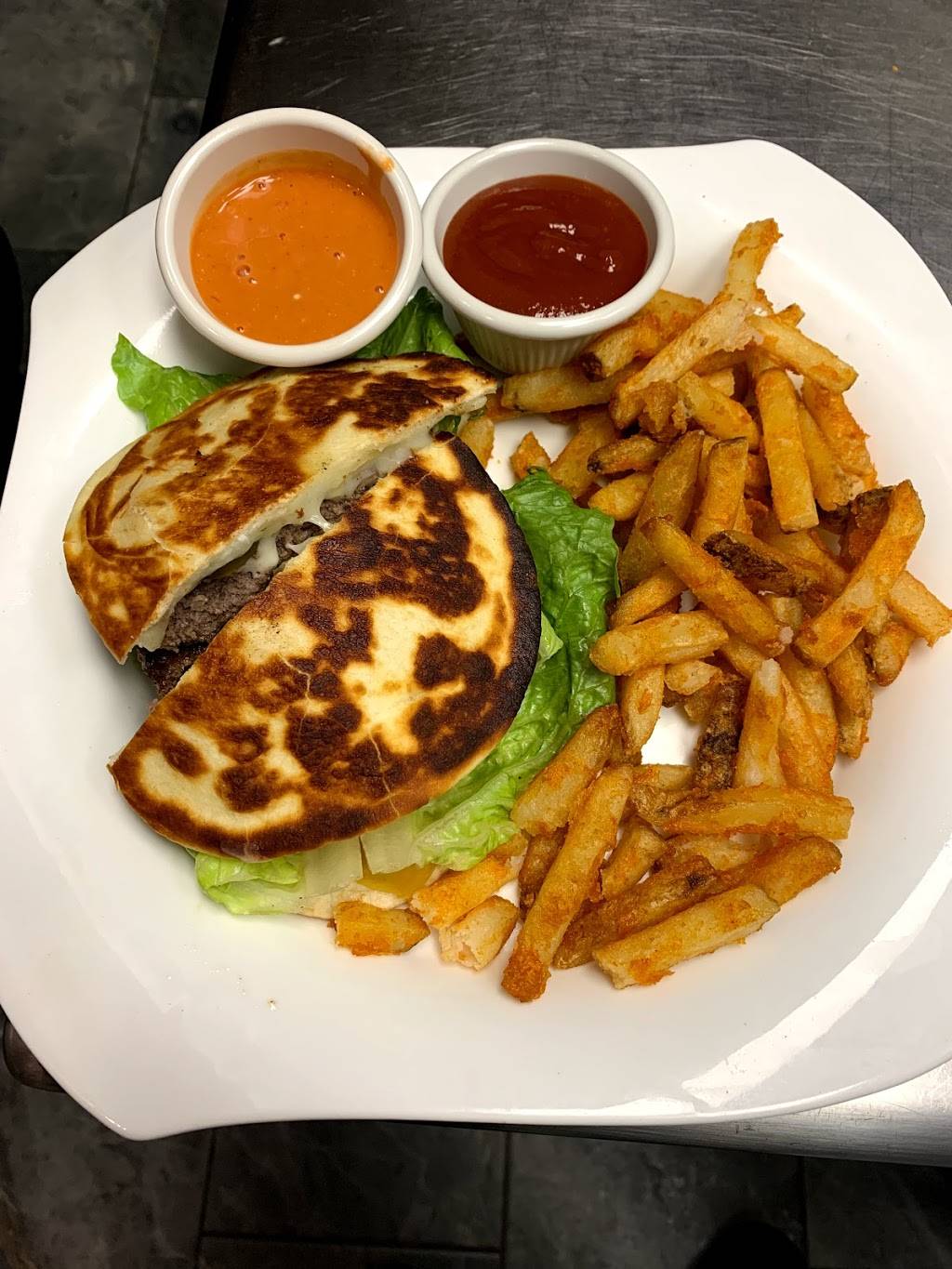 HEAT Restaurant & Lounge | restaurant | 9536 Lee Hwy, Fairfax, VA 22031, USA | 7035370505 OR +1 703-537-0505