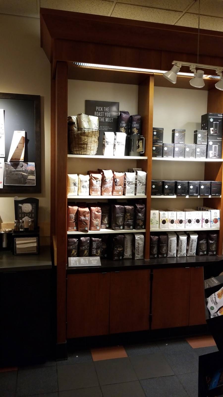 Starbucks | cafe | 1903 Sproul Rd, Broomall, PA 19008, USA | 6103259495 OR +1 610-325-9495