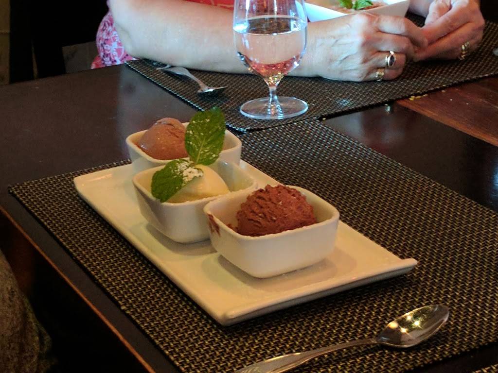 Chimichurris South American Grill, Kingwood | restaurant | 1660 W Lake Houston Pkwy, Kingwood, TX 77339, USA | 2813600015 OR +1 281-360-0015