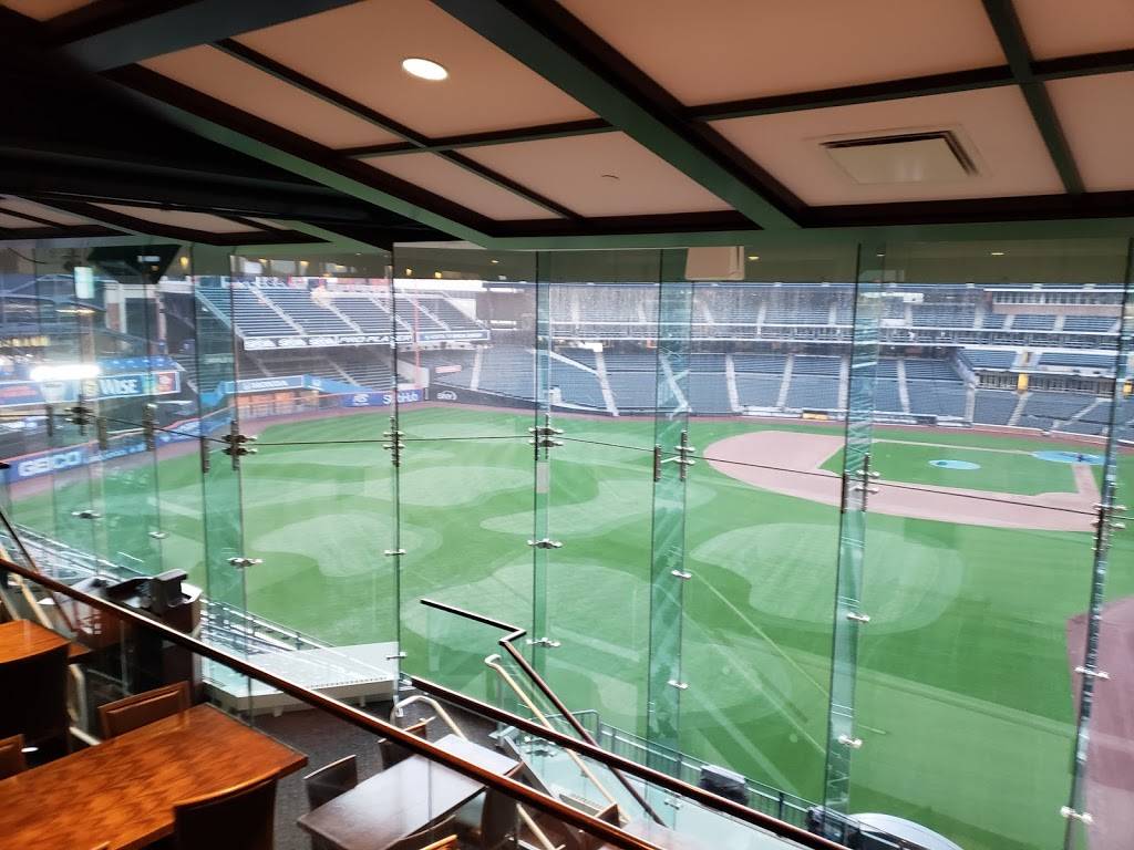 The Porsche Club at Citi Field | restaurant | 123-01 Roosevelt Ave, Flushing, NY 11368, USA | 7185654333 OR +1 718-565-4333