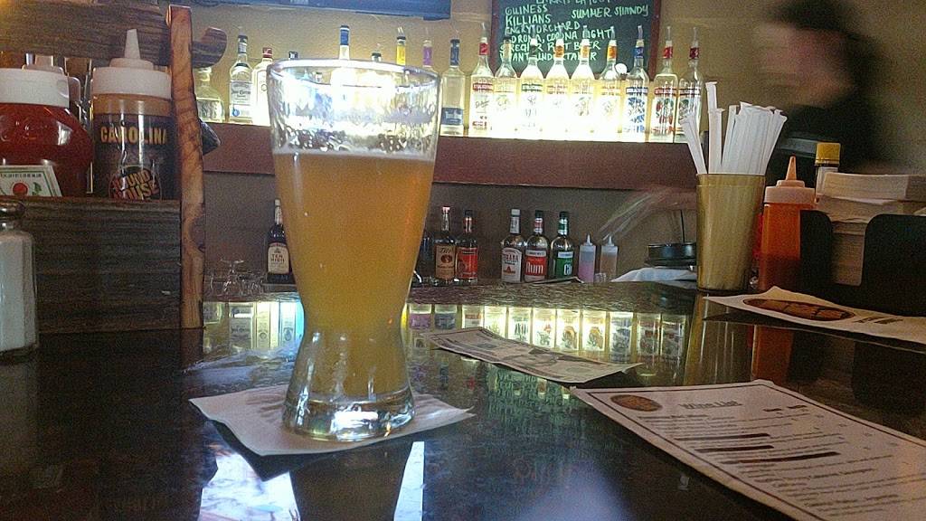 Round House BBQ | restaurant | 2760 W Jefferson Ave, Trenton, MI 48183, USA | 7346716100 OR +1 734-671-6100