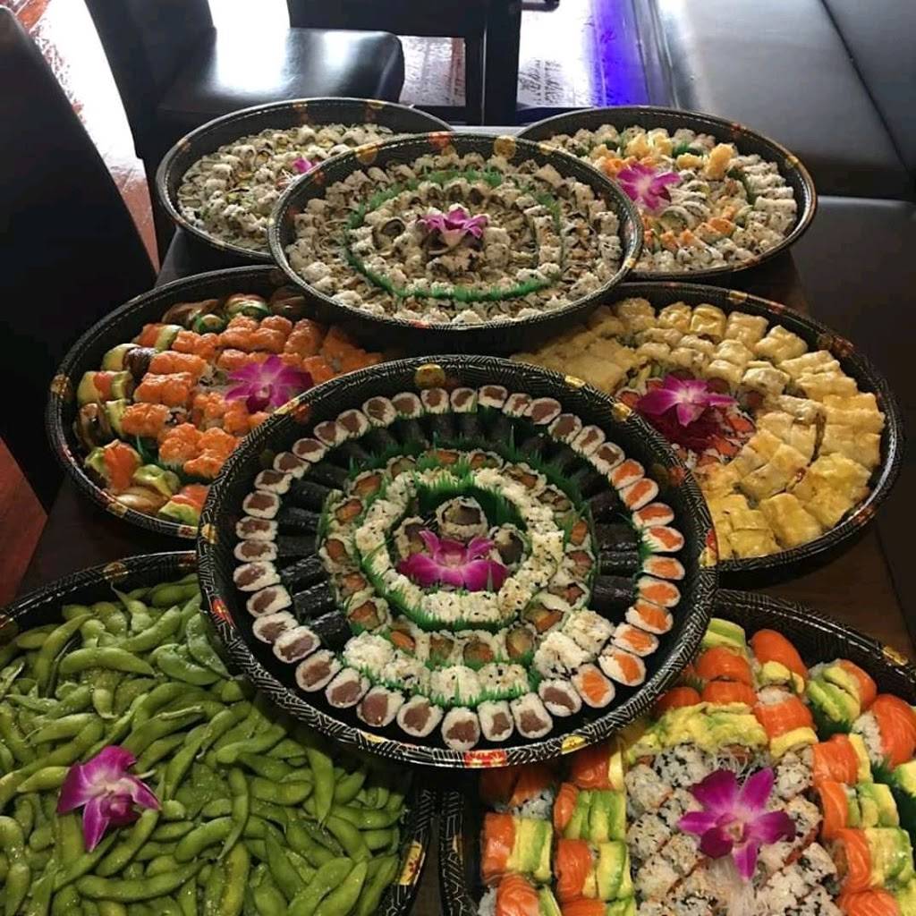 Fuji Sushi & Japanese restaurant | restaurant | 238, W56, New York, NY 10019, USA | 2125869888 OR +1 212-586-9888